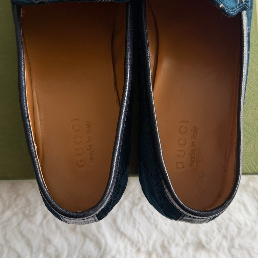 Authentic Gucci Navy Velvet Horsebit Loafers - Picture 6 of 7